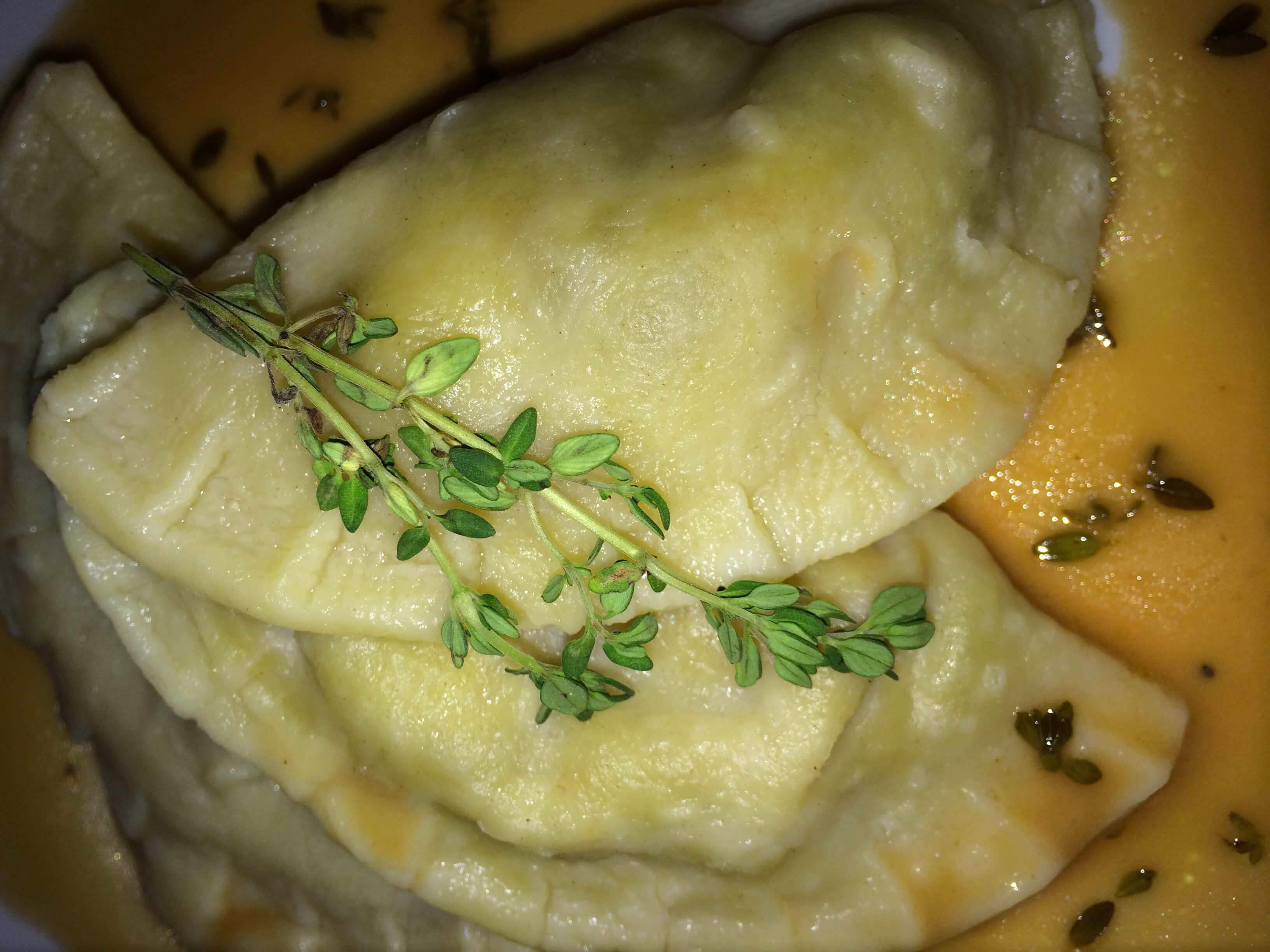 Ravioli mit Ziegenkäse und Feigensenf Ravioli mit Ziegenkäse und Feigensenf