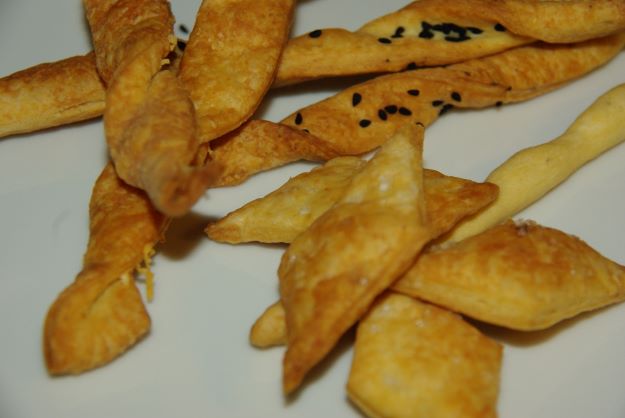 Knabbergebäck aus Mürbteig selbst gemacht Knabbergebäck aus Mürbteig selbst gemacht